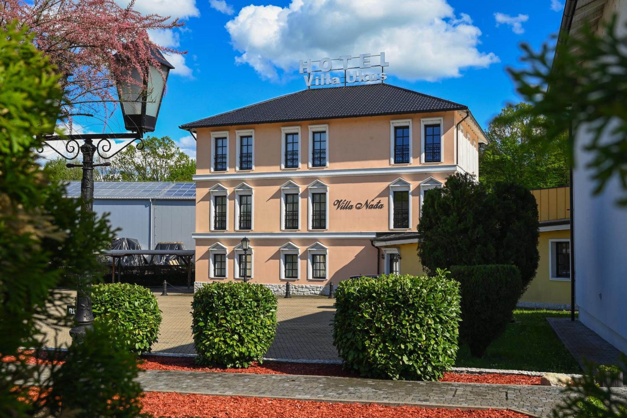 Boutique Hotel Ukus Tesanj Exterior foto
