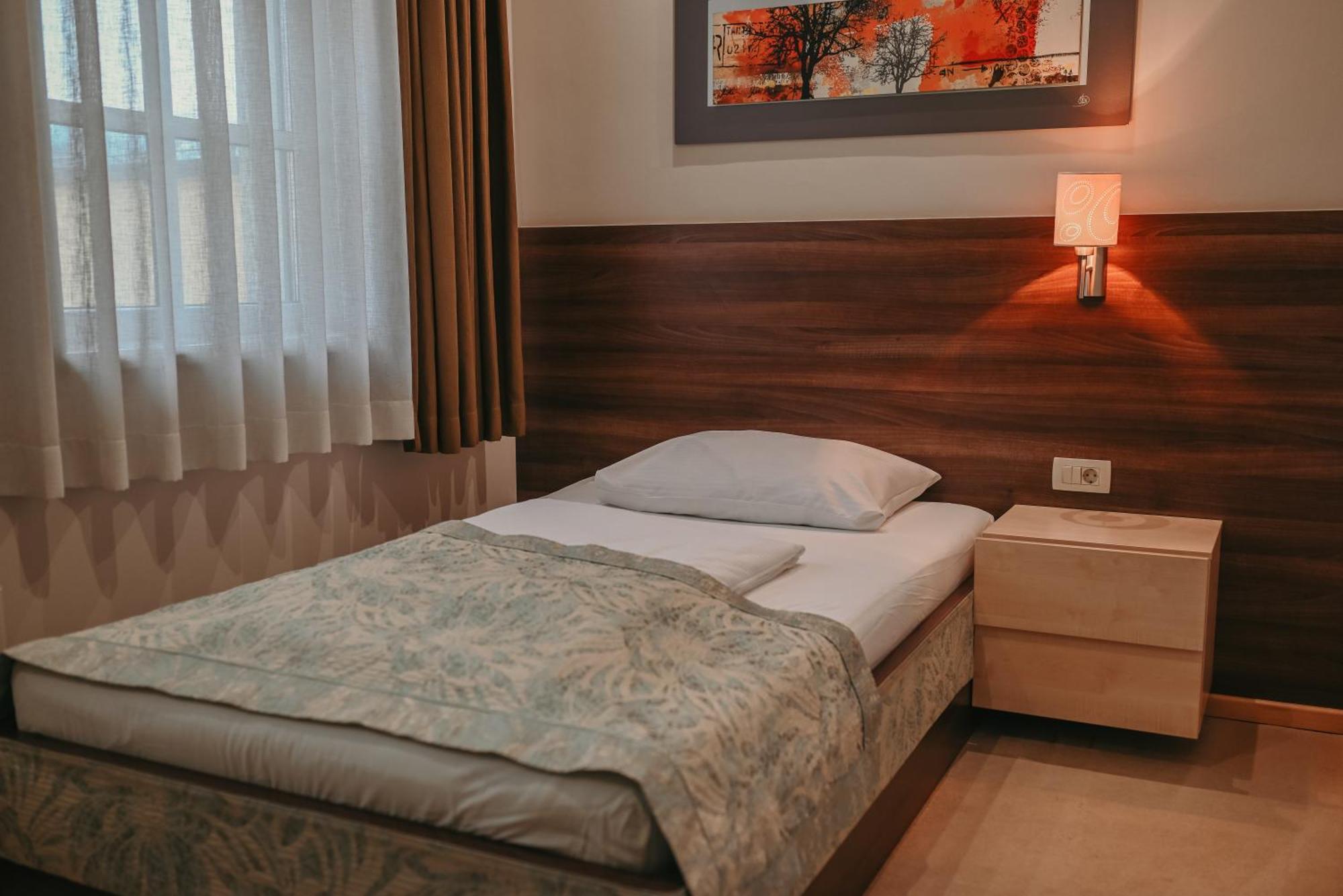 Boutique Hotel Ukus Tesanj Exterior foto