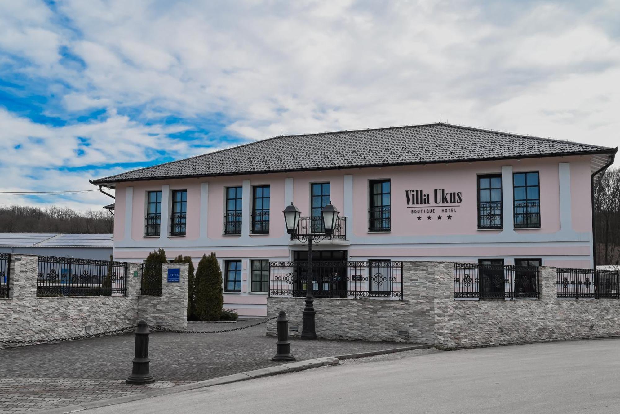 Boutique Hotel Ukus Tesanj Exterior foto